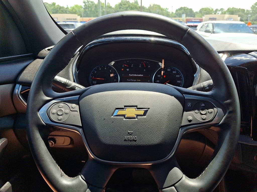 Used 2023 Chevrolet Traverse LT FWD image 19