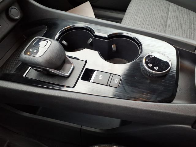 Used 2021 Nissan Rogue S image 29