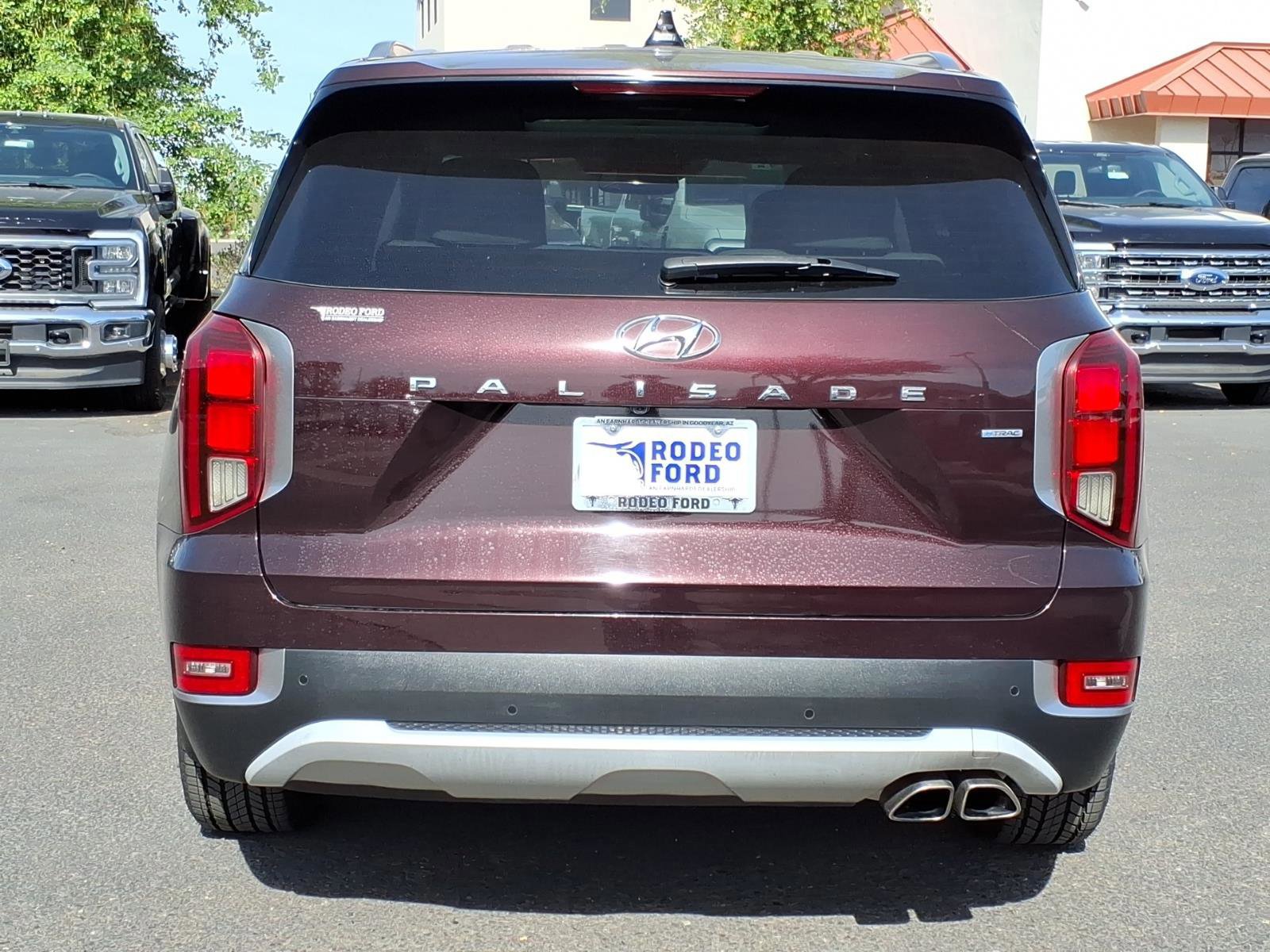 Used 2022 Hyundai Palisade SEL w/ Premium Package AWD/4WD image 3