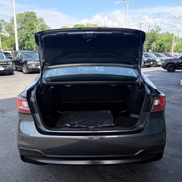Used 2024 Subaru Legacy Limited AWD/4WD image 8