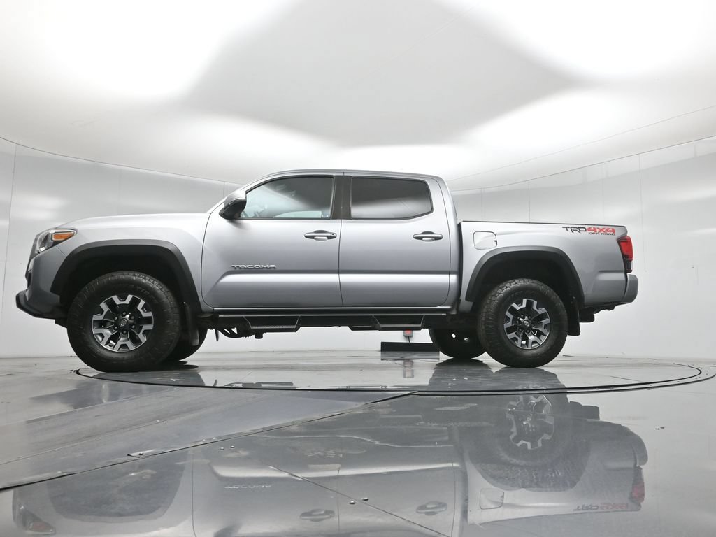 Used 2019 Toyota Tacoma TRD Off-Road w/ Technology Package AWD/4WD image 49