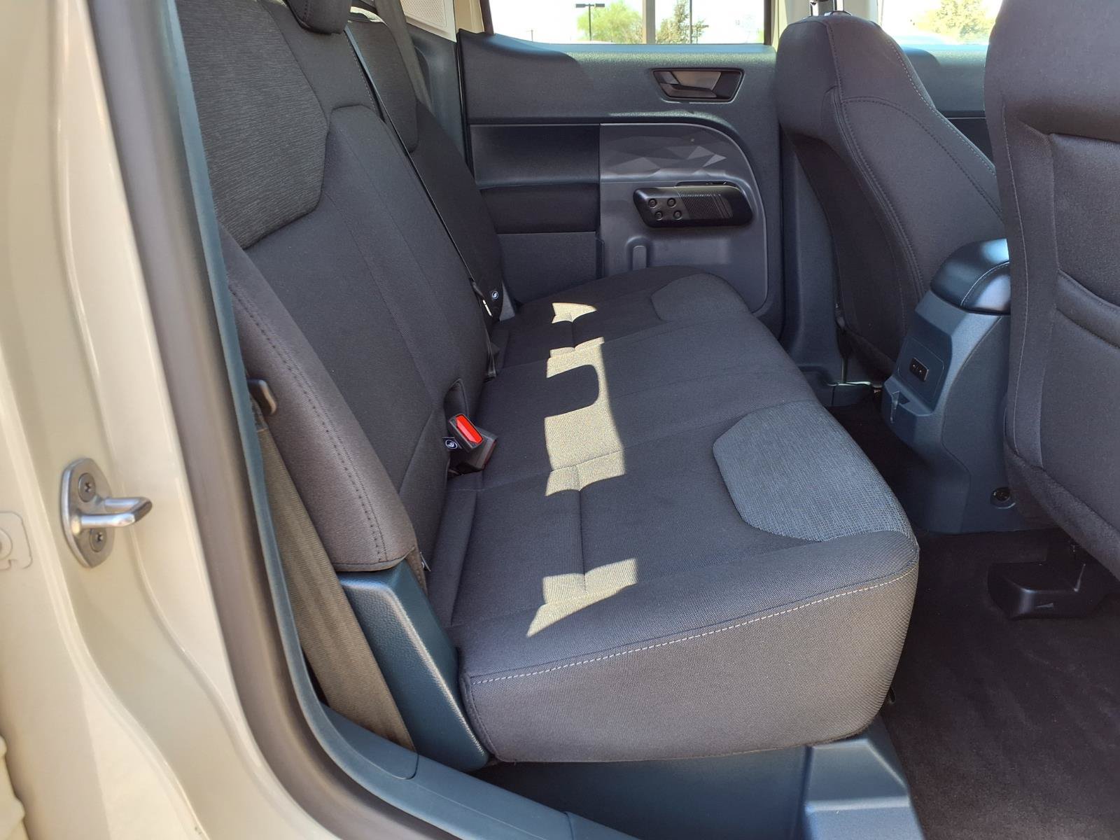 Certified 2025 Ford Maverick XL FWD image 14