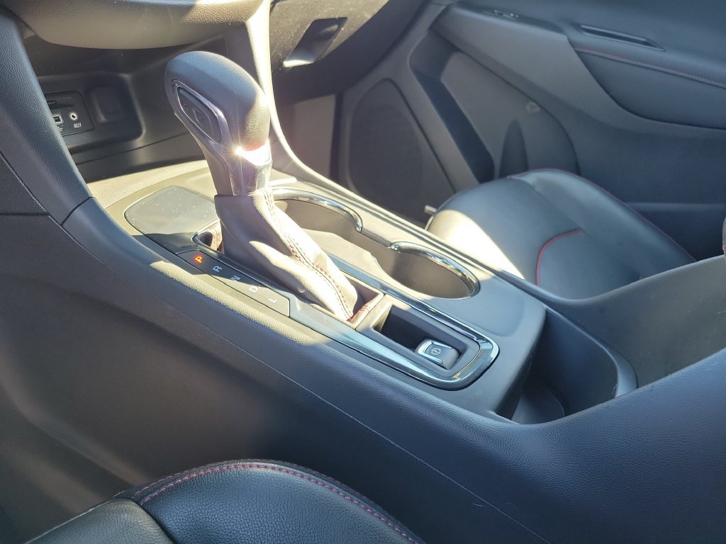 Used 2022 Chevrolet Equinox RS w/ RS Leather Package FWD image 29