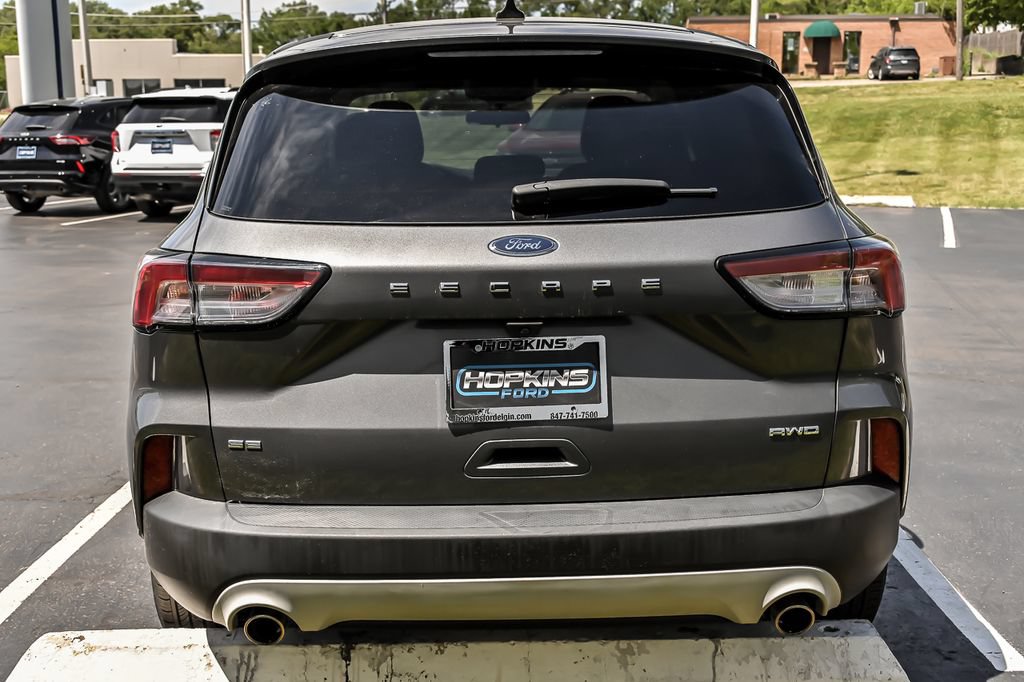 Certified 2022 Ford Escape SE w/ Cold Weather Package AWD/4WD image 9