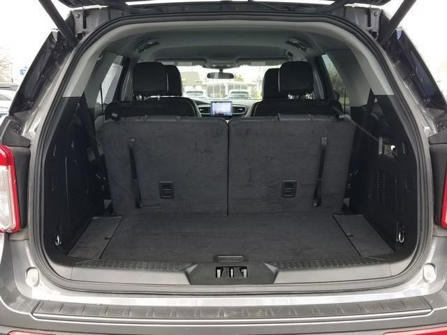 Certified 2023 Ford Explorer XLT w/ Equipment Group 202A AWD/4WD image 5