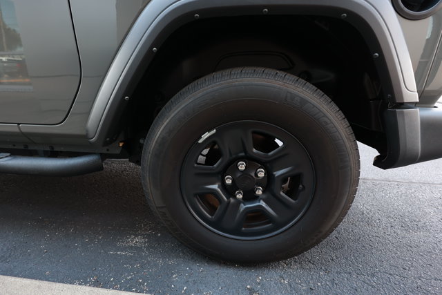 Used 2023 Jeep Wrangler Sport AWD/4WD image 8
