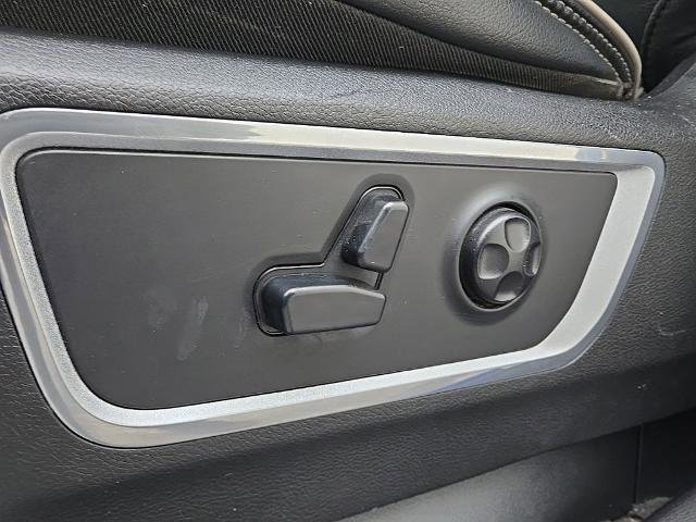 Used 2019 RAM 1500 Laramie image 17
