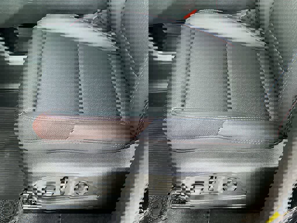 Used 2025 Chevrolet Equinox RS w/ Safety and Technology Package image 30