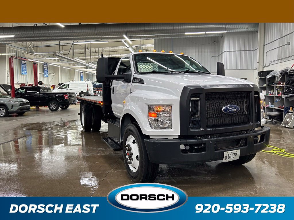 Certified 2022 Ford F750 2WD Regular Cab Super Duty image 3