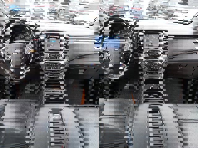 Used 2020 Chevrolet Suburban Premier image 21