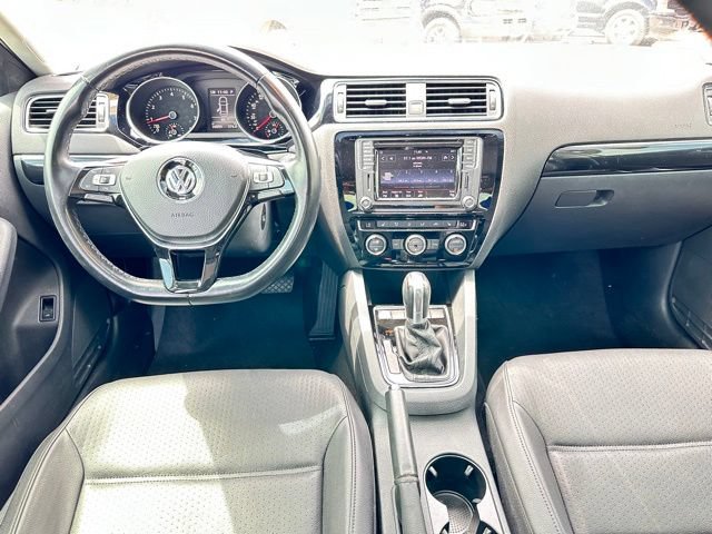 Used 2017 Volkswagen Jetta SEL FWD image 9