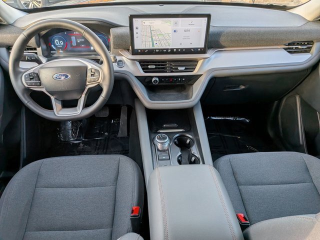 Certified 2025 Ford Explorer Active AWD/4WD image 21
