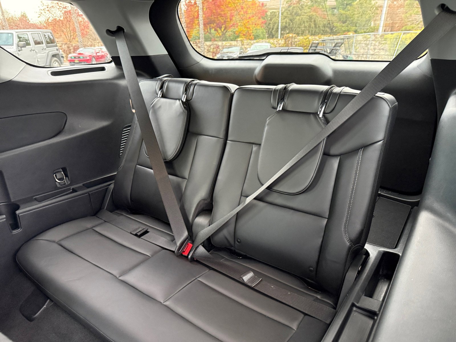 Certified 2022 Ford Explorer XLT w/ Equipment Group 202A image 21