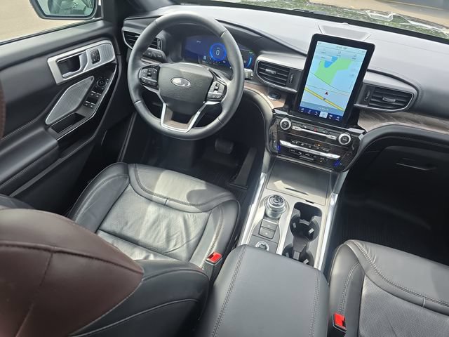 Certified 2023 Ford Explorer Platinum w/ Technology Package AWD/4WD image 34