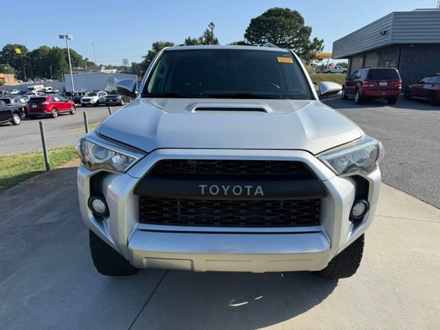 Used 2018 Toyota 4Runner TRD Off-Road Premium AWD/4WD image 3
