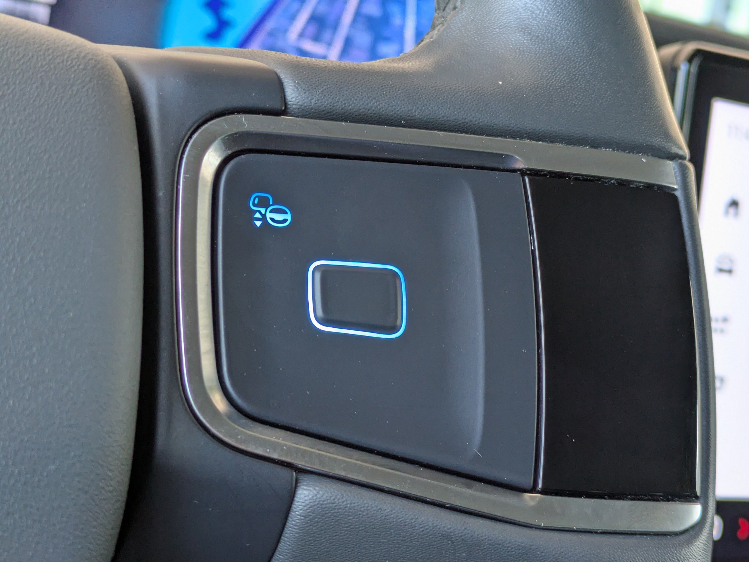 Certified 2025 Ford Expedition Active AWD/4WD image 28