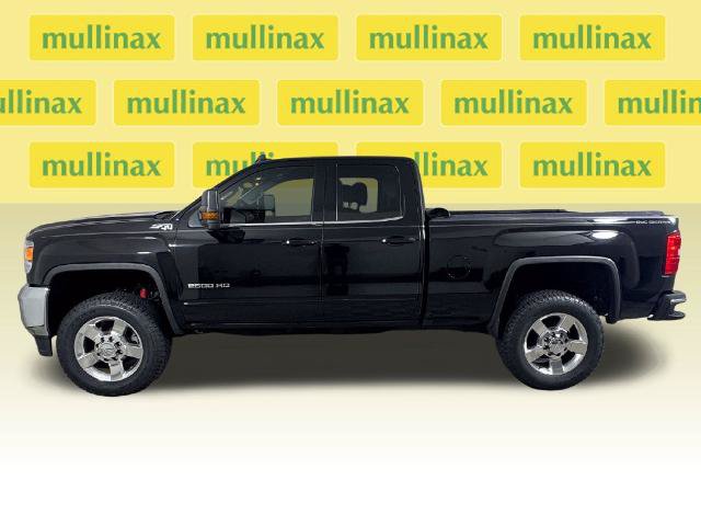 Used 2017 GMC Sierra 2500 SLE w/ HD SLE Preferred Plus Package AWD/4WD image 12