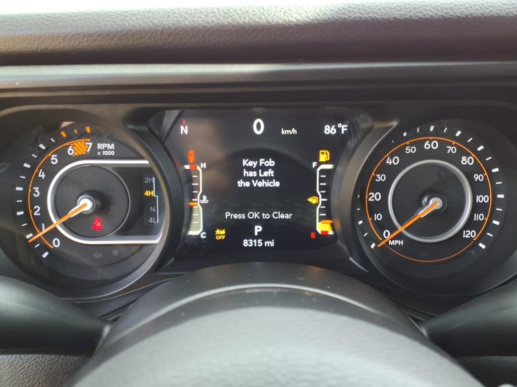 Used 2025 Jeep Wrangler Sport AWD/4WD image 30