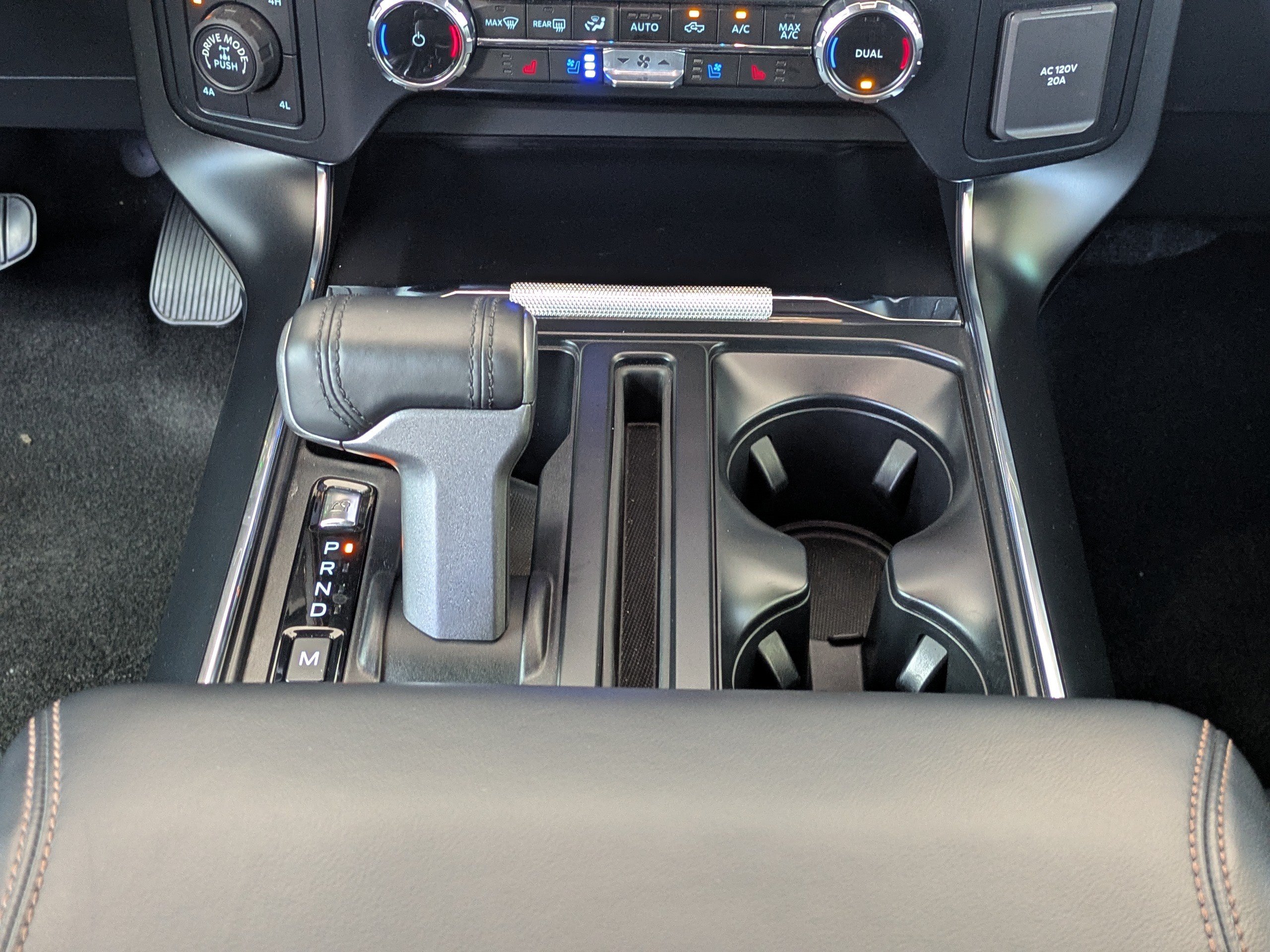 Certified 2023 Ford F150 Raptor w/ Raptor 37 Performance Package AWD/4WD image 19
