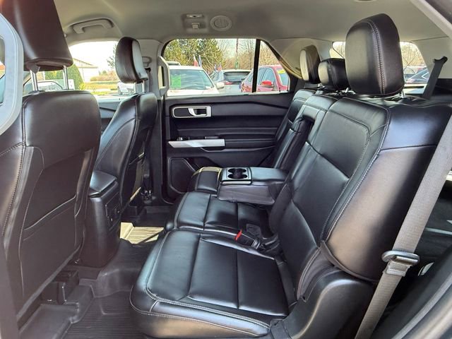 Certified 2024 Ford Explorer XLT w/ Equipment Group 202A image 9