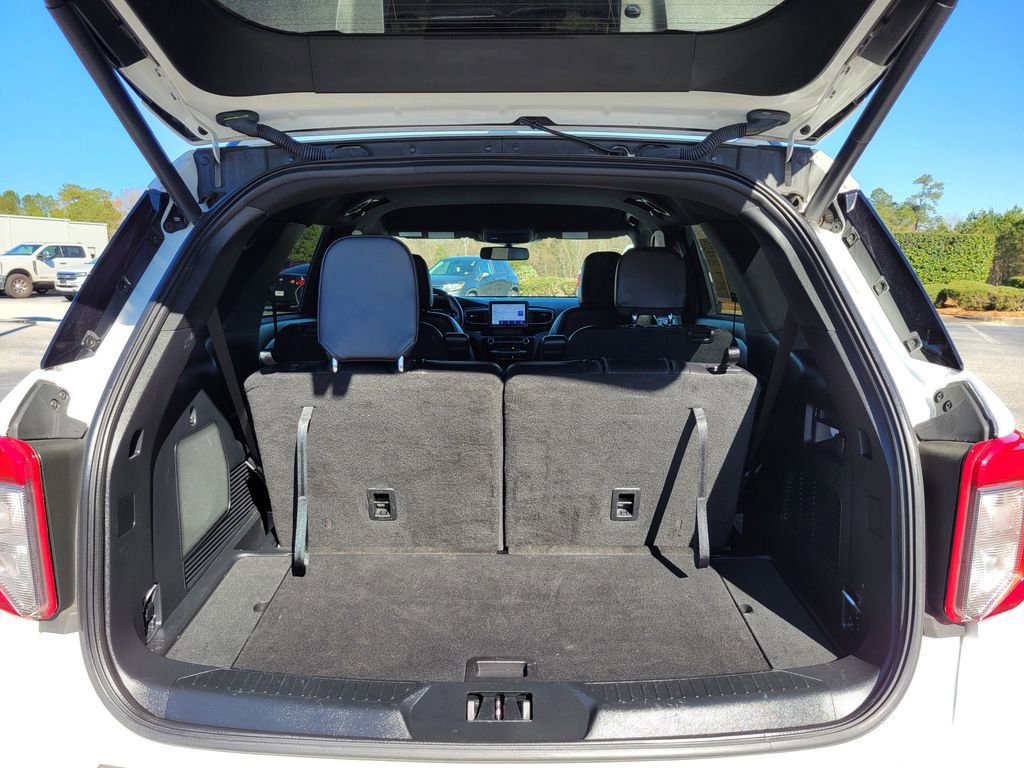 Certified 2023 Ford Explorer ST-Line w/ Class IV Trailer Tow Package image 12