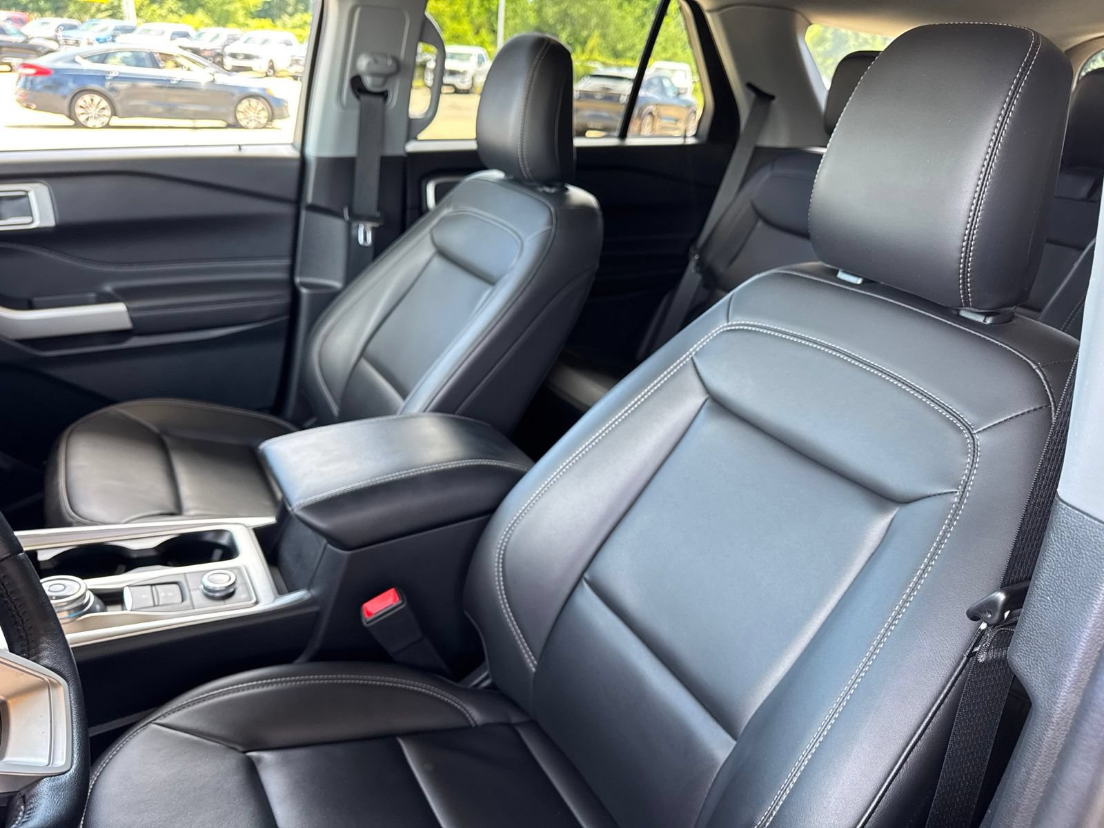Certified 2023 Ford Explorer XLT w/ Equipment Group 202A AWD/4WD image 23