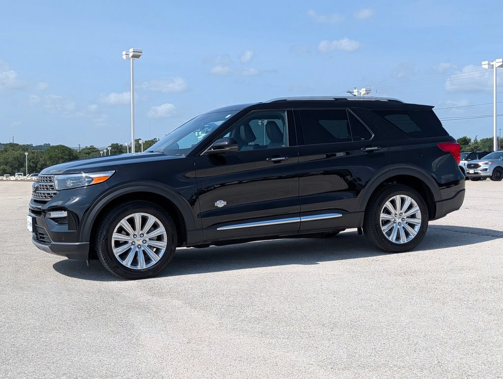 Certified 2024 Ford Explorer King Ranch w/ Technology Package AWD/4WD image 5