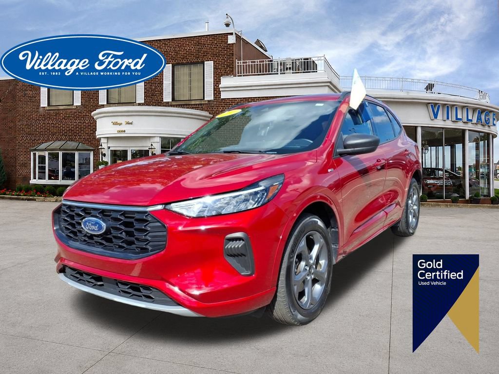 Certified 2024 Ford Escape ST-Line w/ Tech Pack #1 AWD/4WD image 1