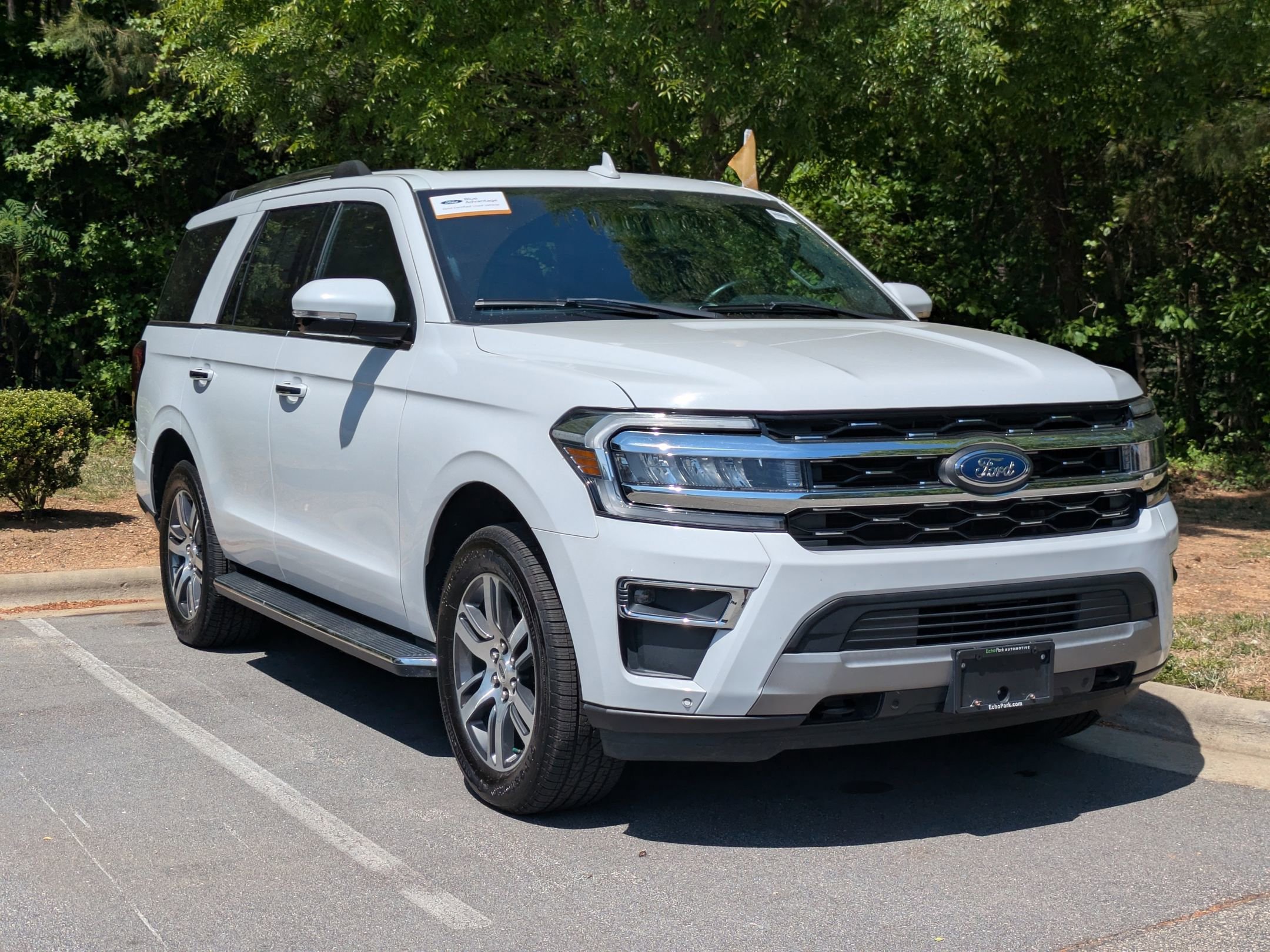 Certified 2022 Ford Expedition Limited AWD/4WD image 2