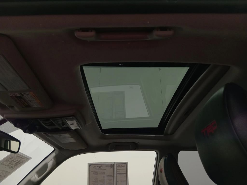 Used 2018 Toyota 4Runner TRD Off-Road Premium image 18