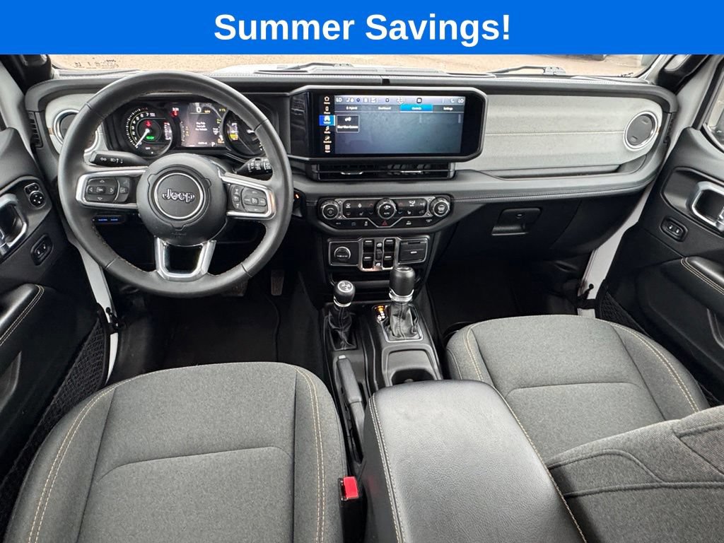 Used 2024 Jeep Wrangler Unlimited Sahara AWD/4WD image 16