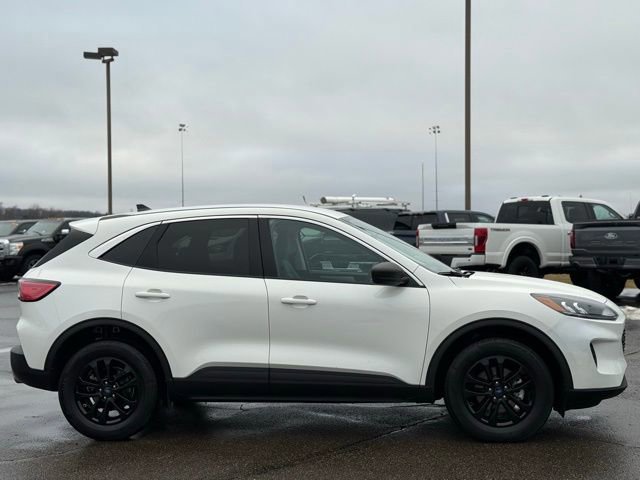 Certified 2022 Ford Escape SE w/ Cold Weather Package image 10