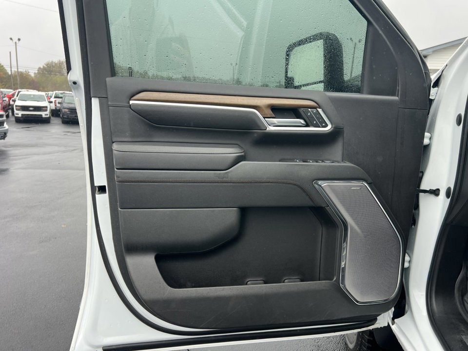 Used 2024 Chevrolet Silverado 3500 High Country w/ High Country Premium Package image 18