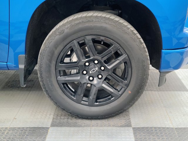 Used 2024 Chevrolet Silverado 1500 Custom w/ LPO, Dark Essentials Package AWD/4WD image 15