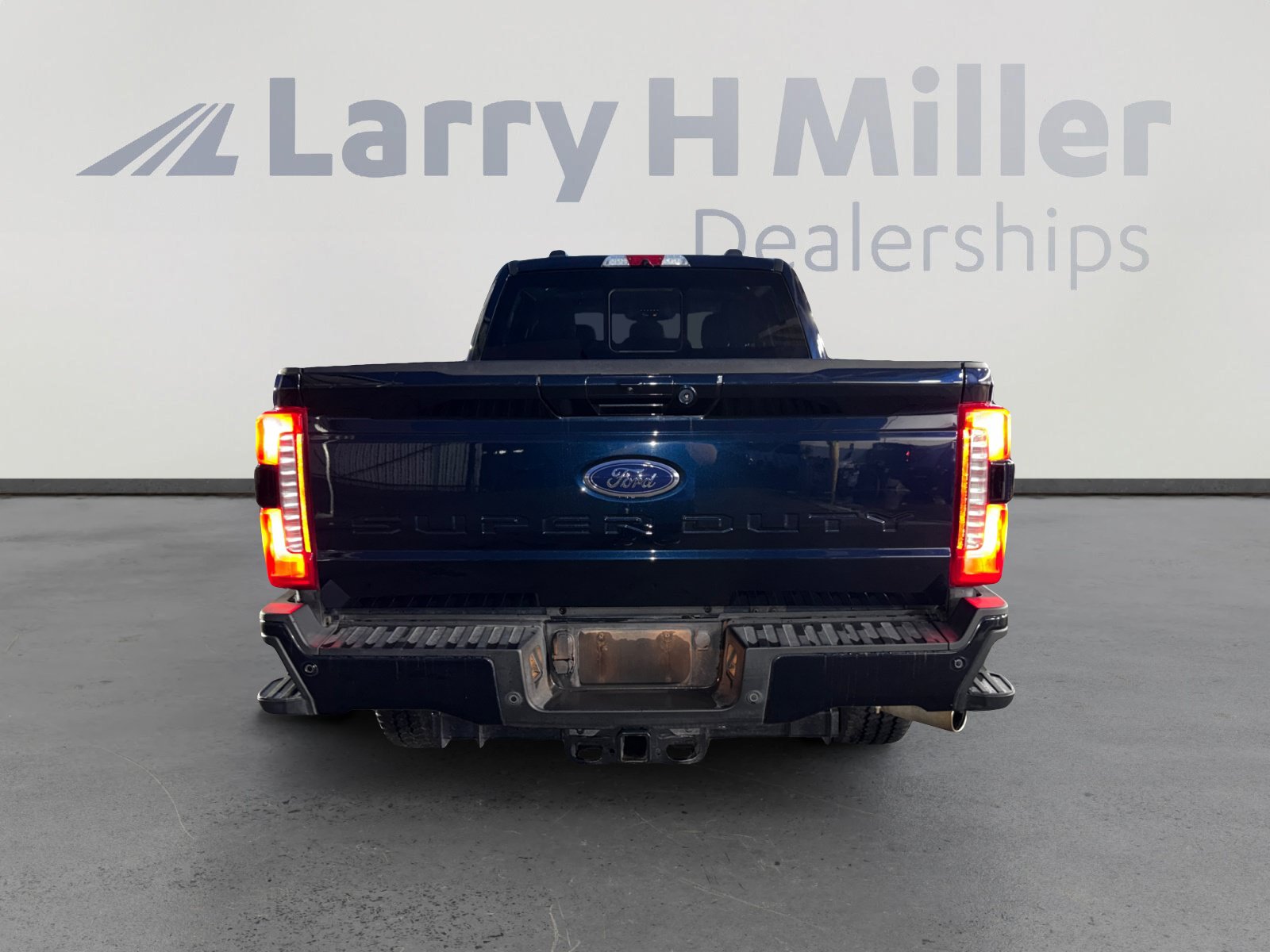 Certified 2024 Ford F250 XLT w/ XLT Premium Package AWD/4WD image 4