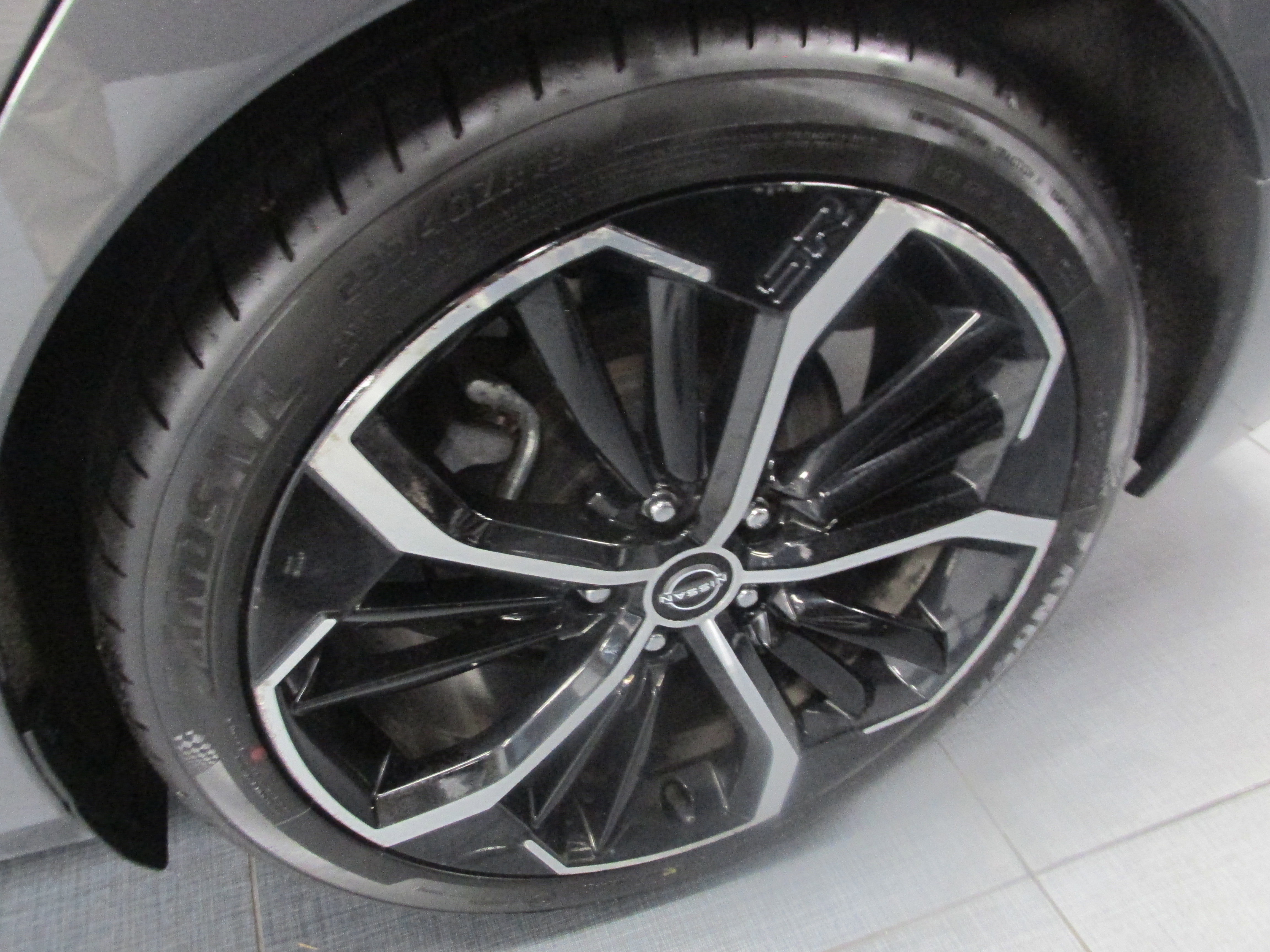 Used 2024 Nissan Altima 2.5 SR FWD image 12