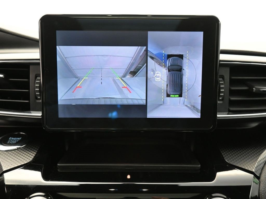 Certified 2023 Ford Explorer ST-Line w/ Class IV Trailer Tow Package image 3