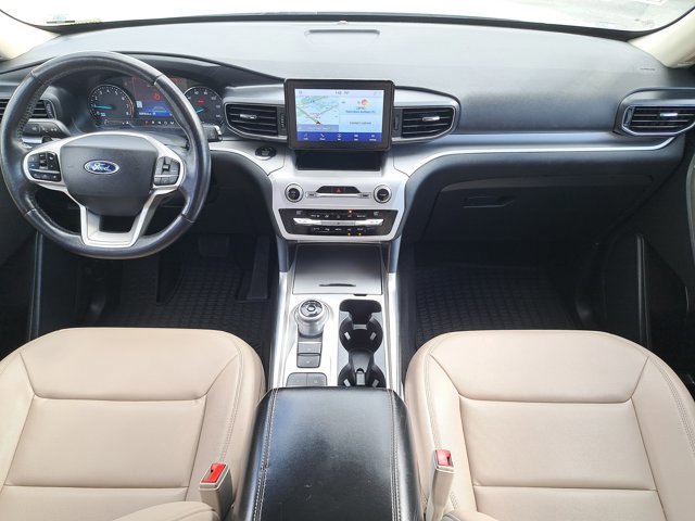 Certified 2020 Ford Explorer XLT w/ Equipment Group 202A image 17