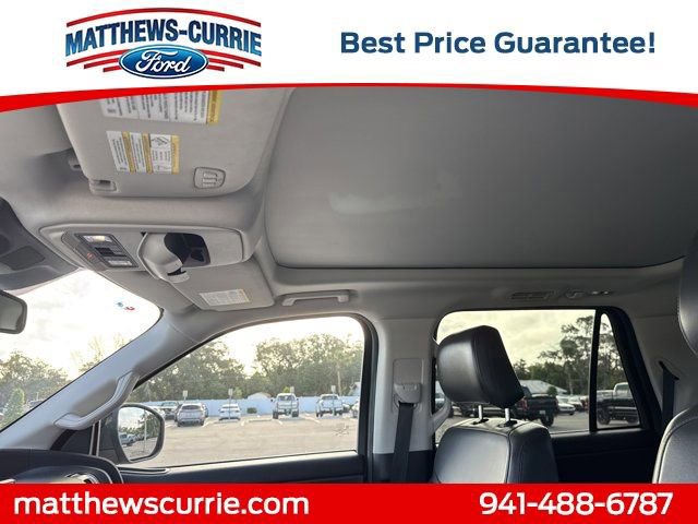 Certified 2025 Ford Expedition Active image 11