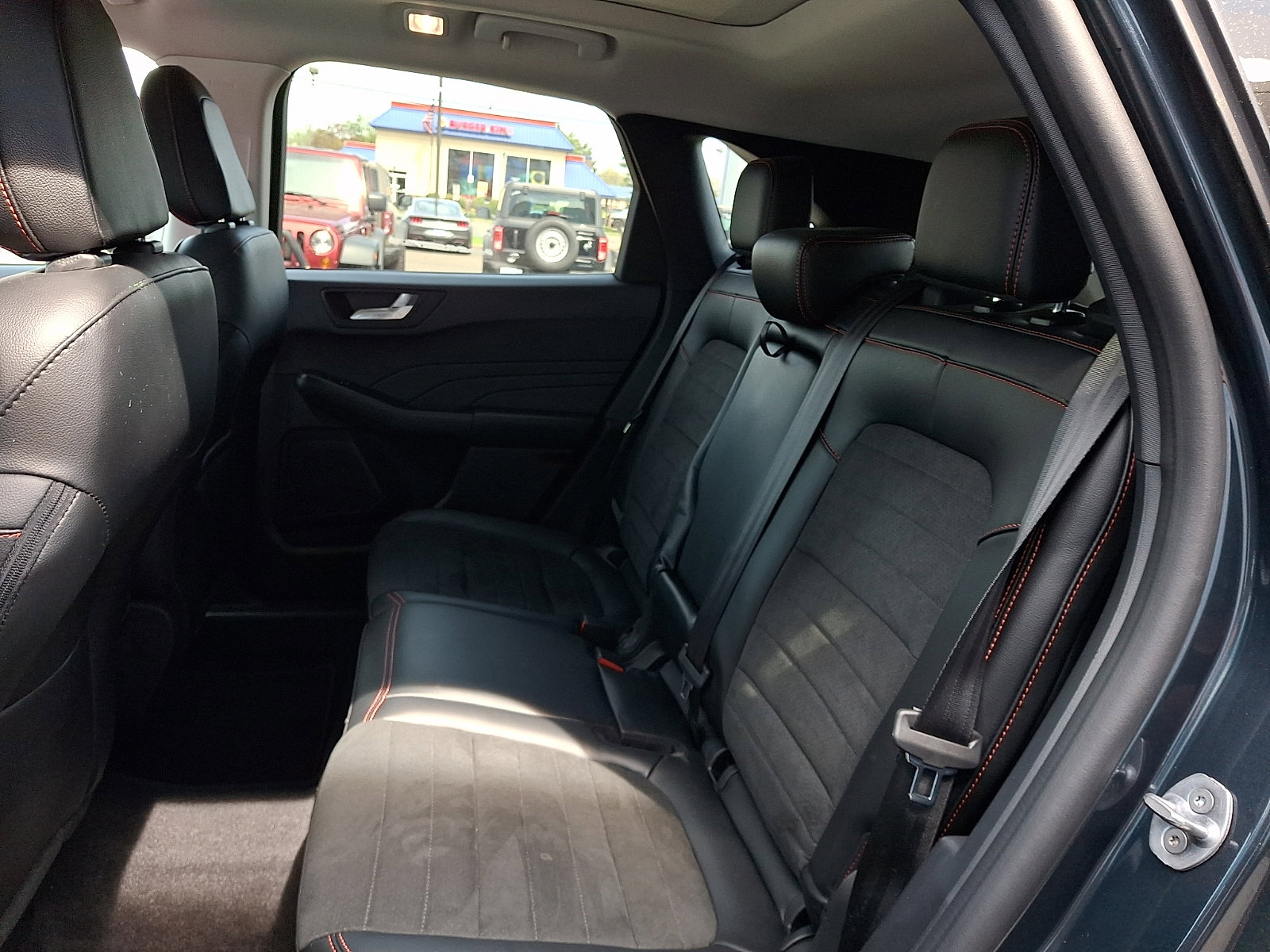 Certified 2022 Ford Escape SEL w/ SEL Stealth AWD Package image 11