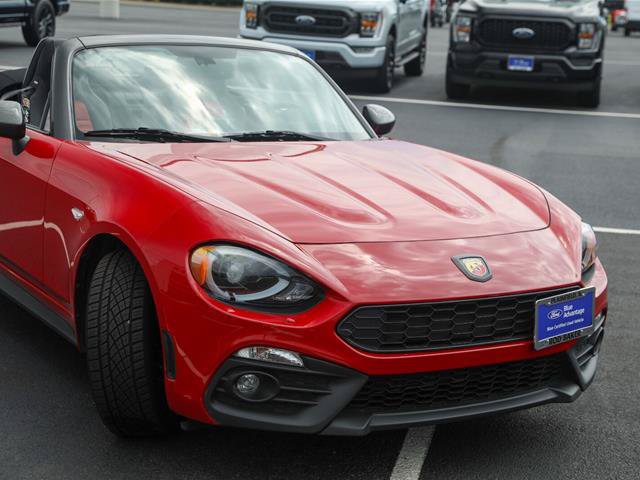 Used 2017 FIAT 124 Spider Abarth RWD image 10