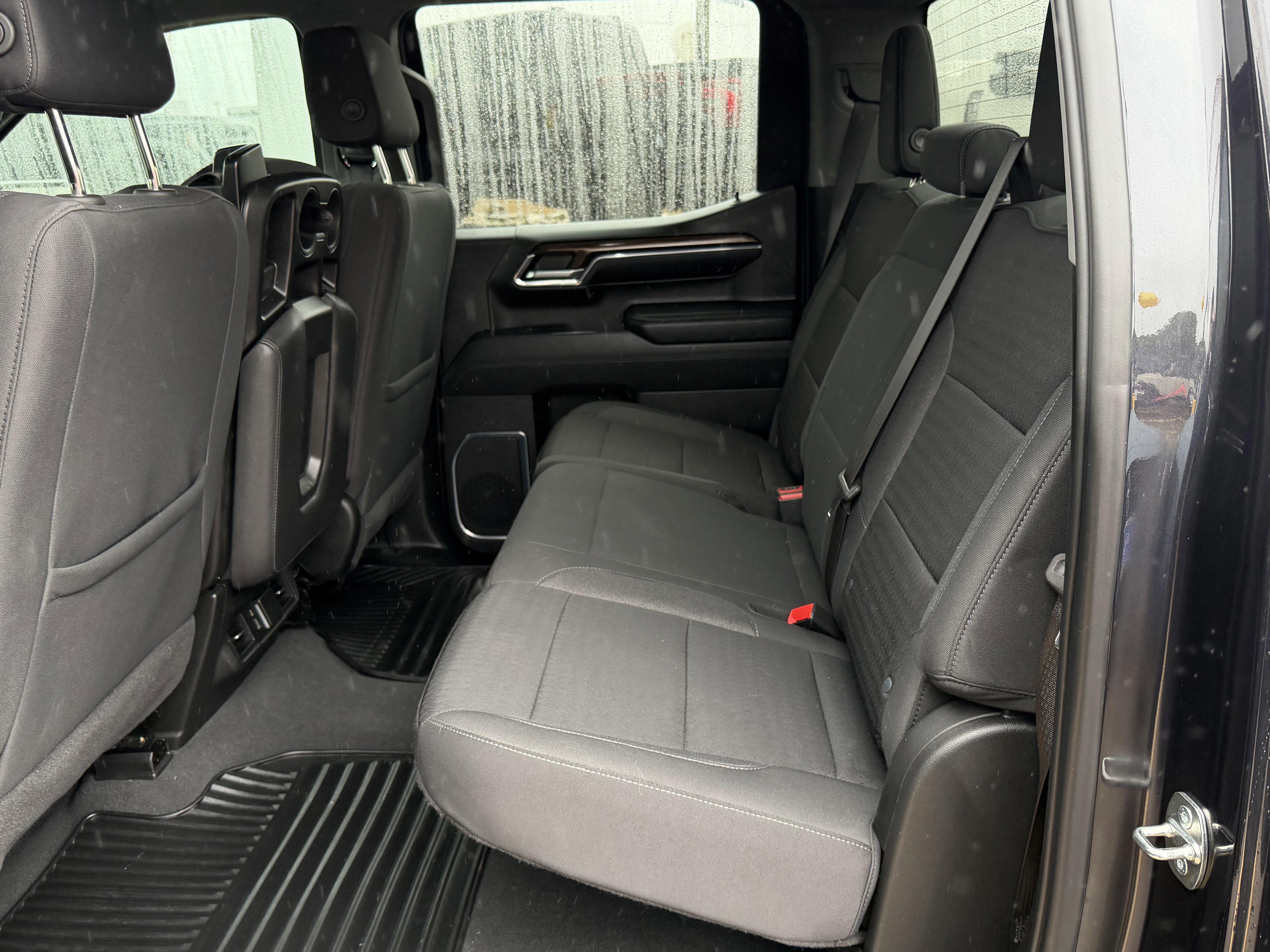 Used 2024 Chevrolet Silverado 1500 LT image 13