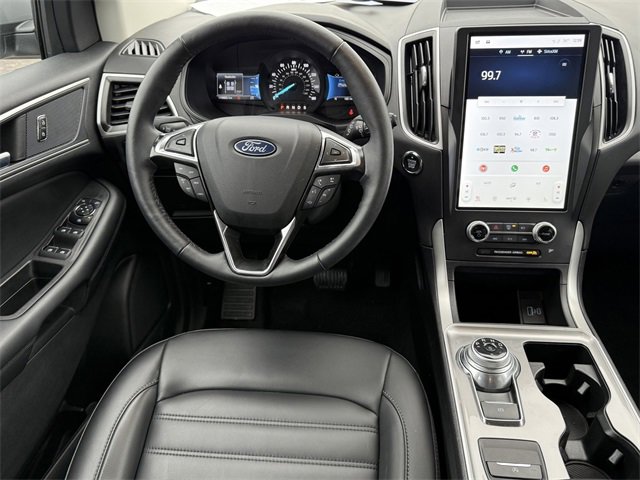 Certified 2024 Ford Edge SEL w/ Convenience Package image 8