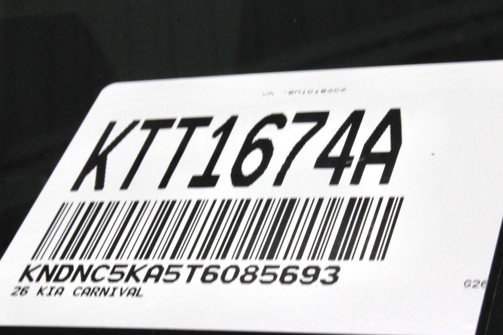 Used 2026 Kia Carnival EX FWD image 35