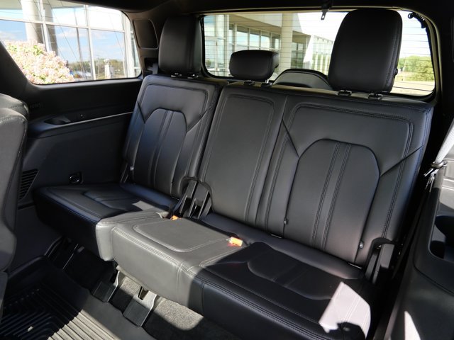 Certified 2019 Ford Expedition Limited w/ Equipment Group 302A AWD/4WD image 18