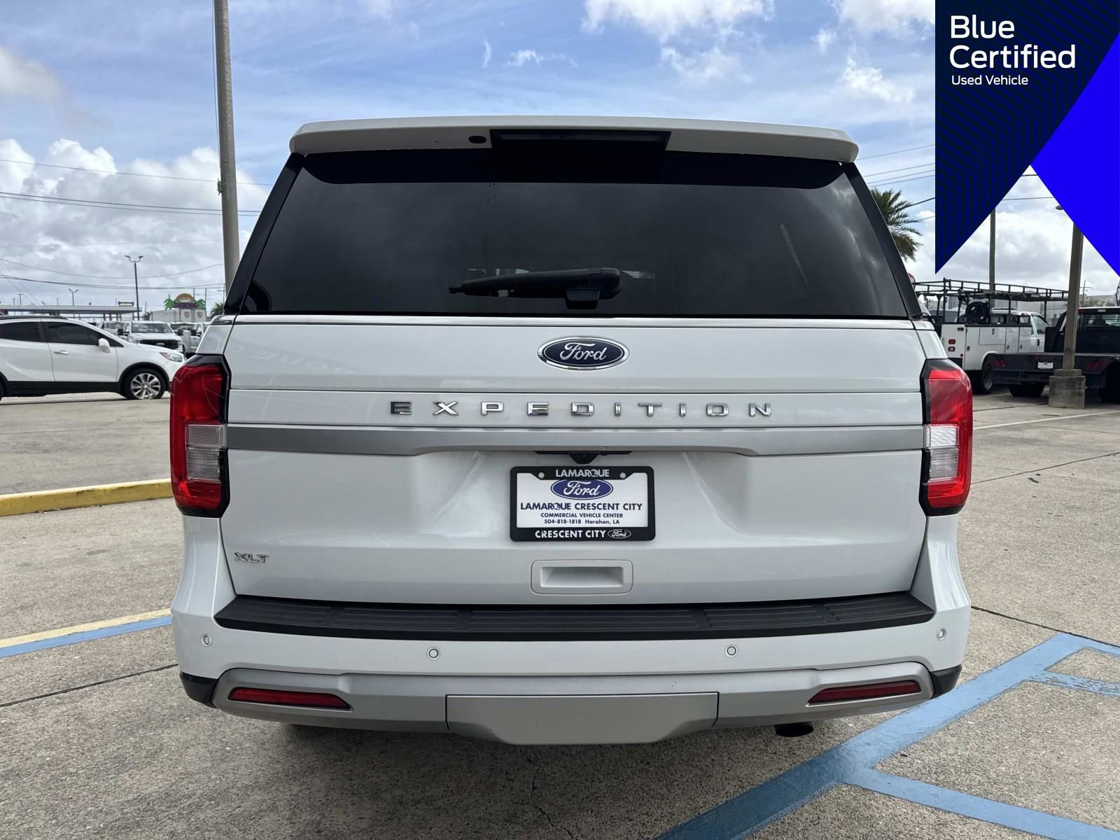 Certified 2024 Ford Expedition XLT image 5
