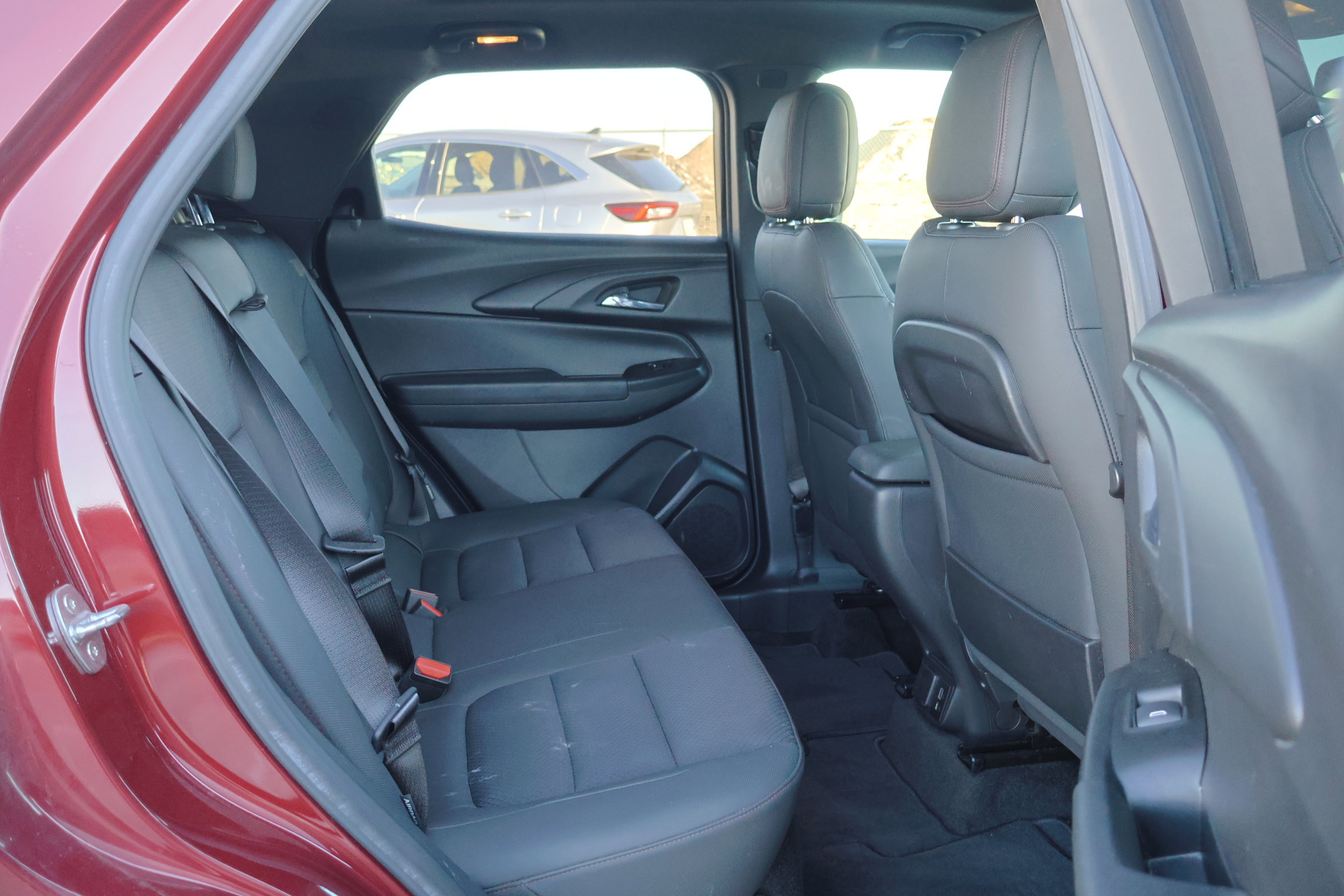 Used 2022 Chevrolet TrailBlazer RS w/ Sun and Liftgate Package image 45