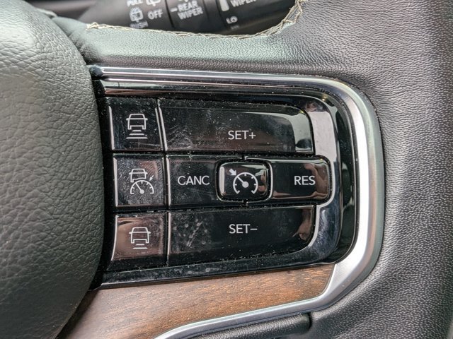 Used 2024 Jeep Grand Wagoneer L 4WD image 18