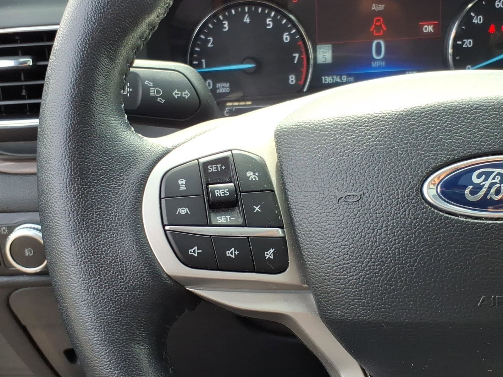 Certified 2023 Ford Explorer Limited AWD/4WD image 18