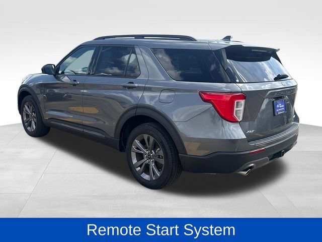 Certified 2023 Ford Explorer XLT w/ Equipment Group 202A AWD/4WD image 3